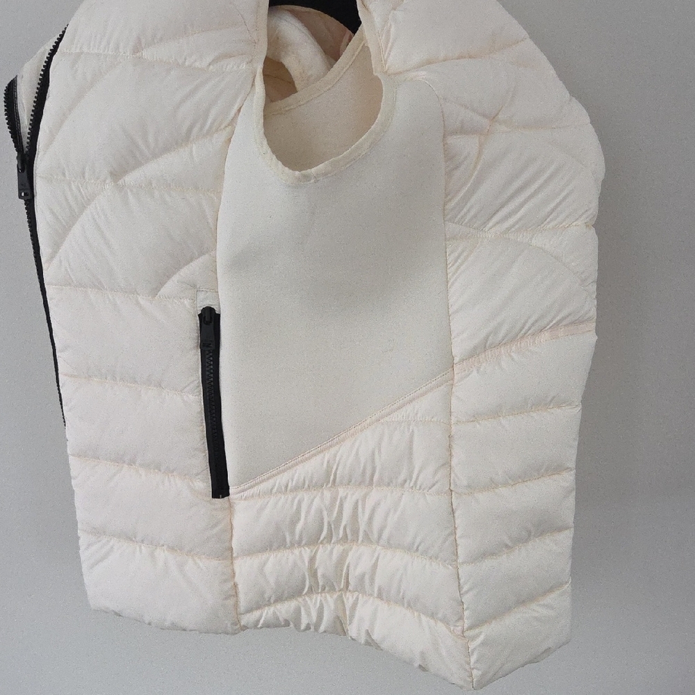 Bernardo Women's Ivory Vest - Picture 4 of 10